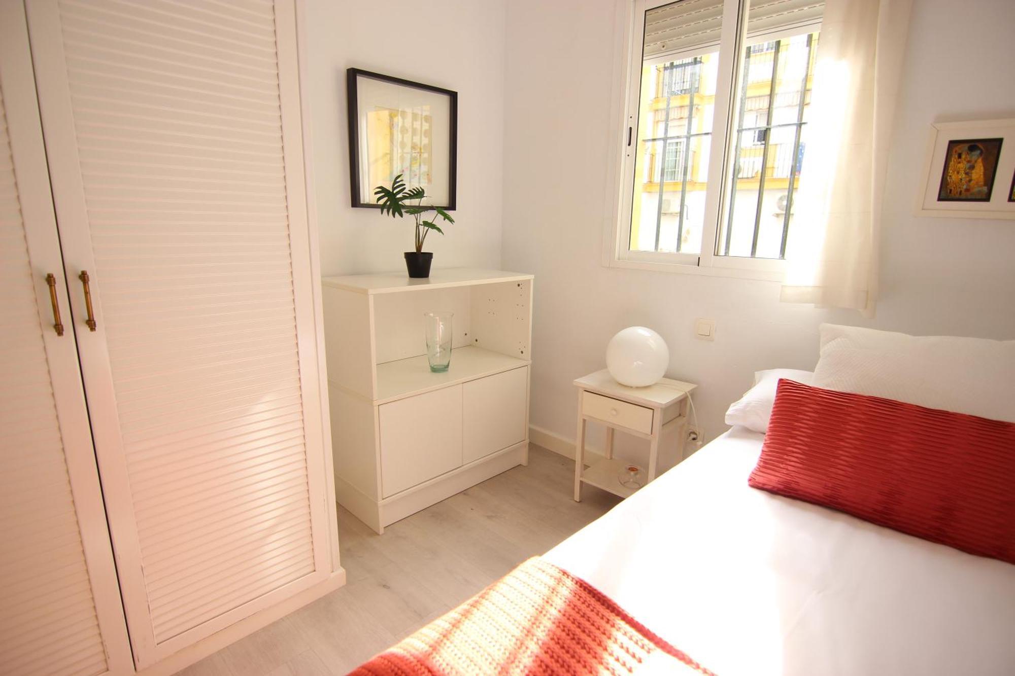 Rentalsevilla Espacioso Apartamento En La Alameda De Hercules Con Parking ภายนอก รูปภาพ